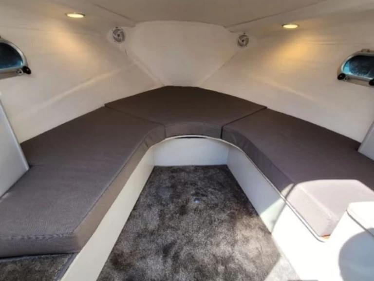 Bénéteau Flyer 6 Grand Prix in Port de Cannes Marina on SamBoat