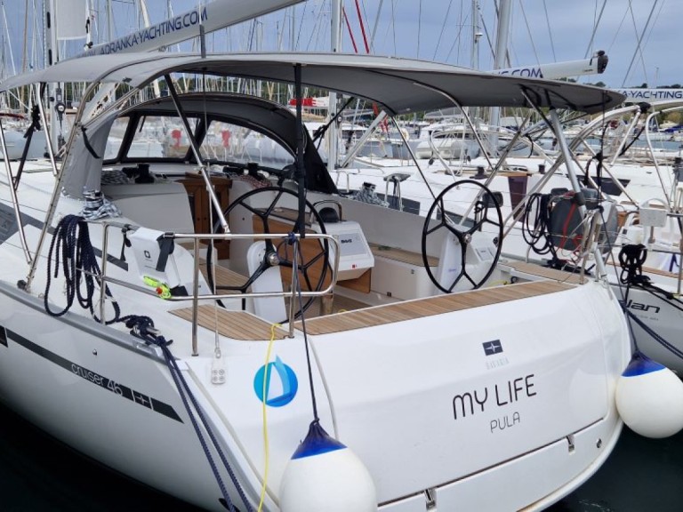 Rent a Bavaria Cruiser 46 Pula