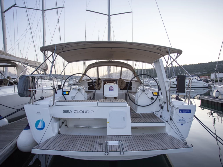 Boat rental Dufour Dufour 412 Grand Large in Pula on Samboat