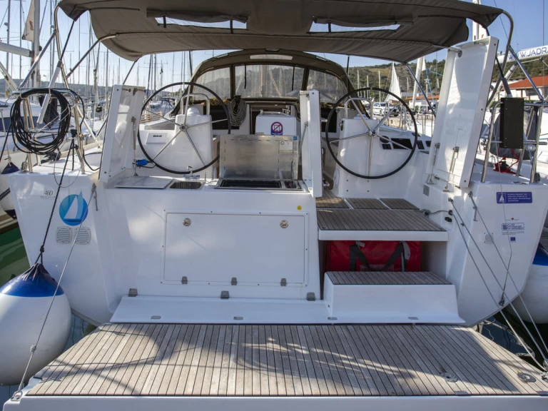 Sailboat rental with or without captain Dufour Pula