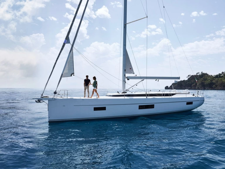 Sailboat rental in Pula - Bavaria Cruiser 50
