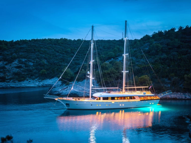 Sailboat rental in Split - Son De Mar Son De Mar