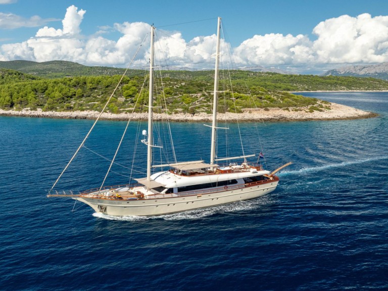 Boat rental Son De Mar Son De Mar in Split on Samboat