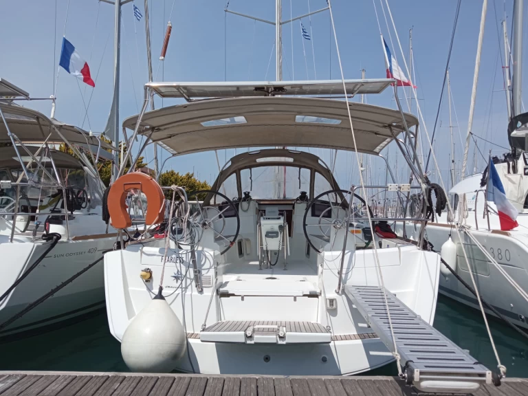 Sailboat rental in Lefkáda - Jeanneau Sun Odyssey 379