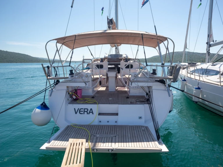 Bareboat Rental Sailboat Elan with a boat licence