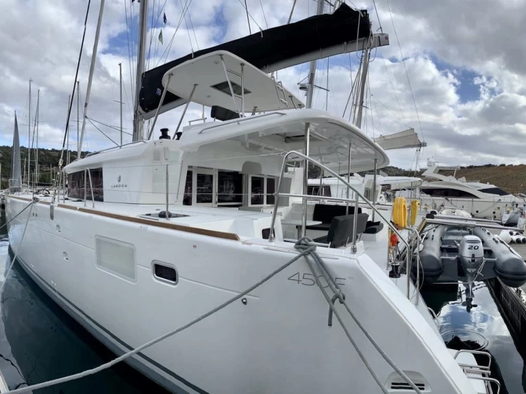Catamaran rental with or without captain Lagoon Split