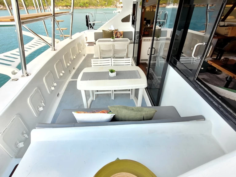 Catamaran rental in Mahé - Sea Tribe Yachts Sea-Tribe DH550