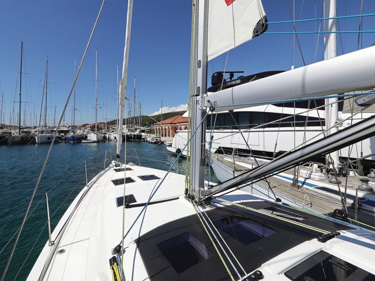 Bareboat Rental Sailboat Dufour with a boat licence