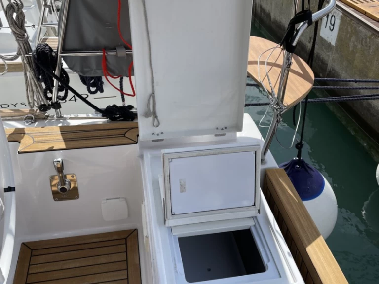 Sailboat rental with or without captain Elan Pula