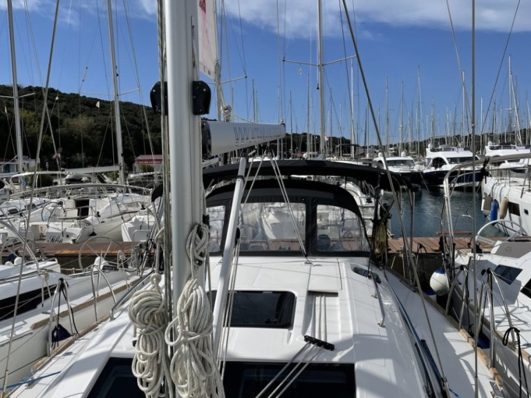 Bareboat Rental Sailboat Elan with a boat licence