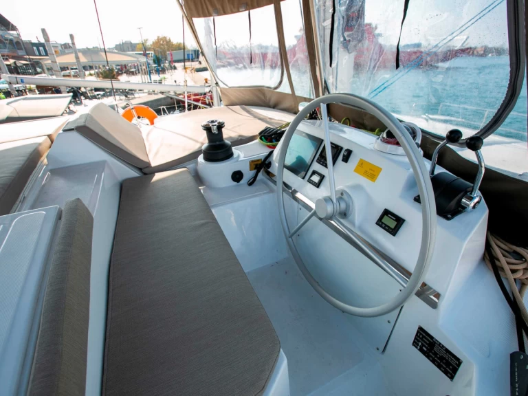 Bali Bali 4.2 in Préveza on SamBoat