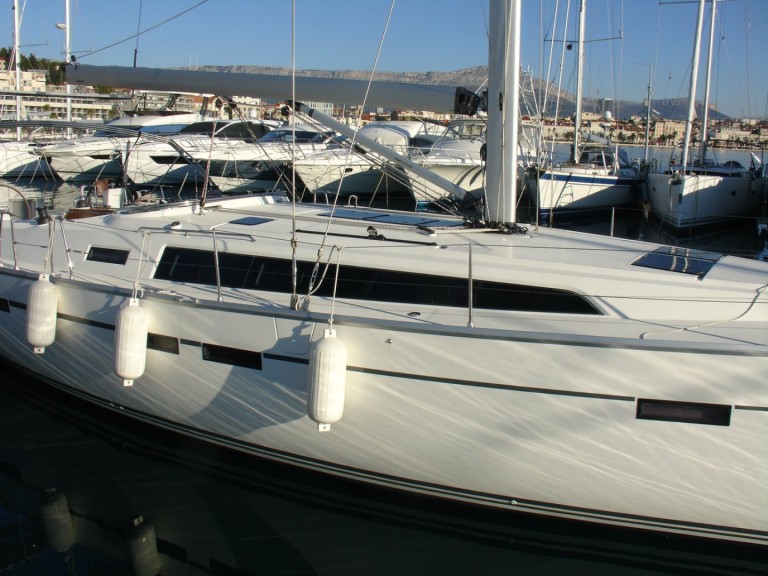 Boat rental Bavaria Cruiser 46 in Split on Samboat