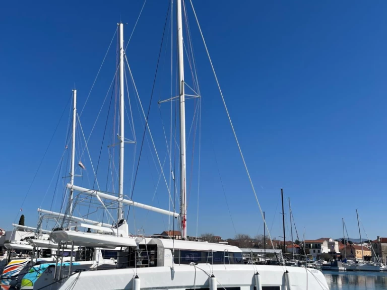 Bareboat Rental Catamaran Dufour with a boat licence