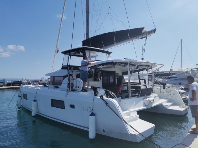 Catamaran rental in Split - Lagoon Lagoon 42