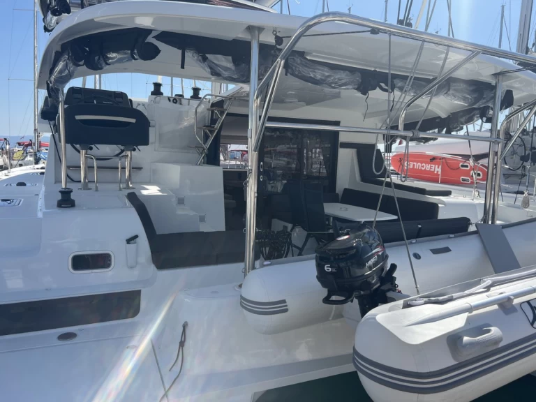 Boat rental Lagoon Lagoon 42 in Split on Samboat