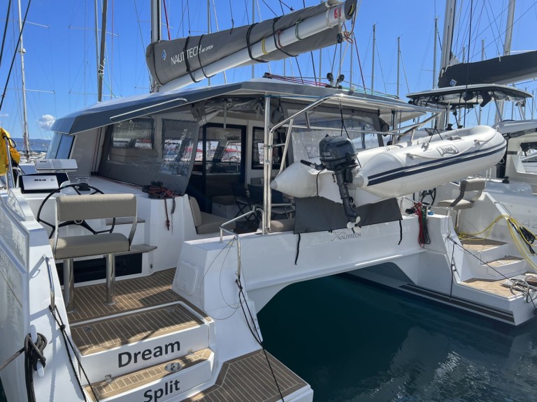 Bareboat Rental Catamaran Nautitech with a boat licence