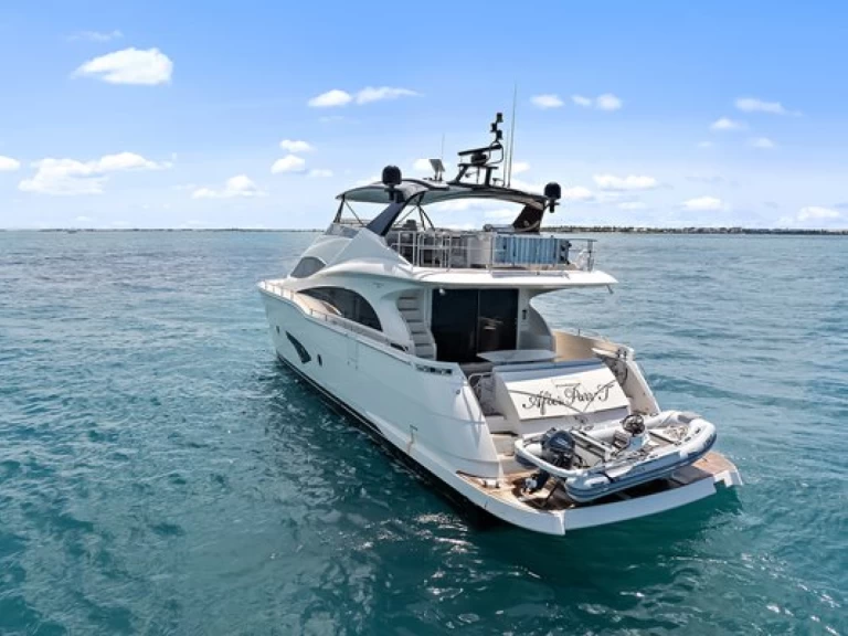Marquis-Yachts Marquis 720 Flybridge in Key West on SamBoat
