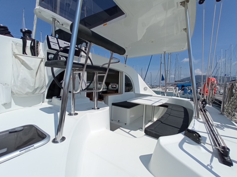 Bareboat Rental Catamaran Lagoon with a boat licence
