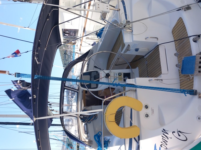 Boat rental Bavaria Bavaria 39 Cruiser in Trogir on Samboat