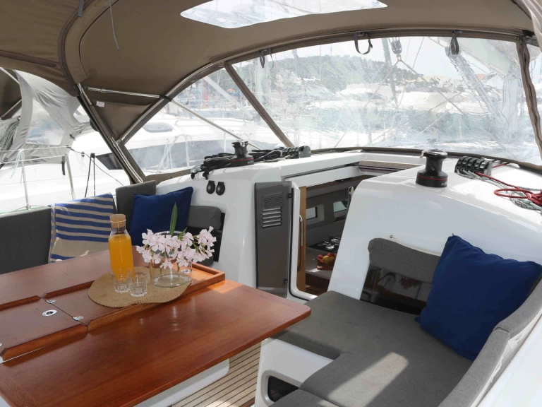 Bareboat Rental Sailboat Jeanneau with a boat licence