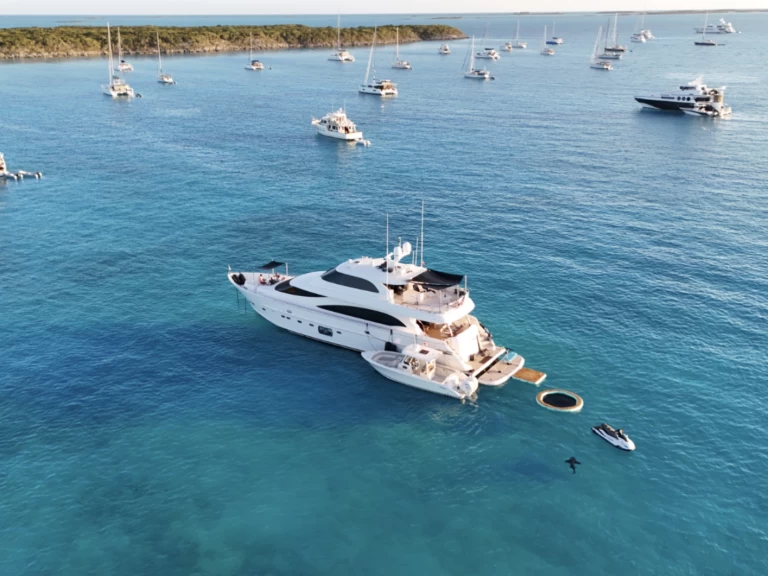 Rent a Horizon Horizon E88 Great Bahama Island