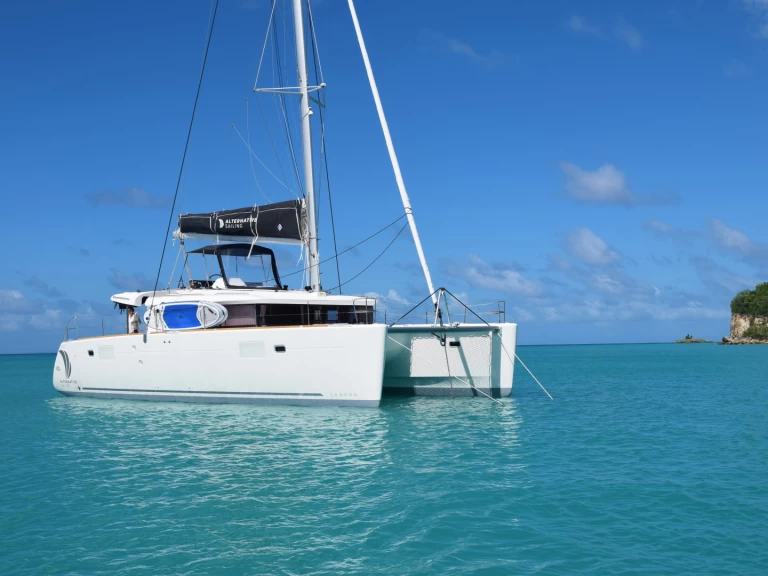 Rent a Lagoon Lagoon 450 Port-Haliguen