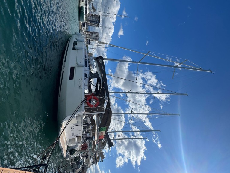 Sailboat rental in Furnari - Dufour Dufour 470