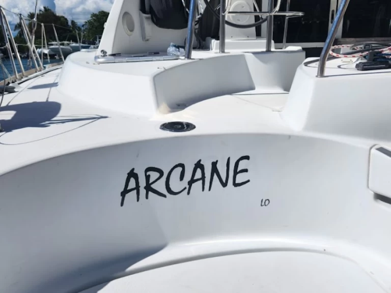 Boat rental Bénéteau Lagoon 380 in Bas du Fort on Samboat