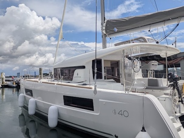 Catamaran rental in Bas du Fort - Lagoon Lagoon 40