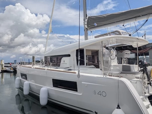 Catamaran rental in Bas du Fort - Lagoon Lagoon 40