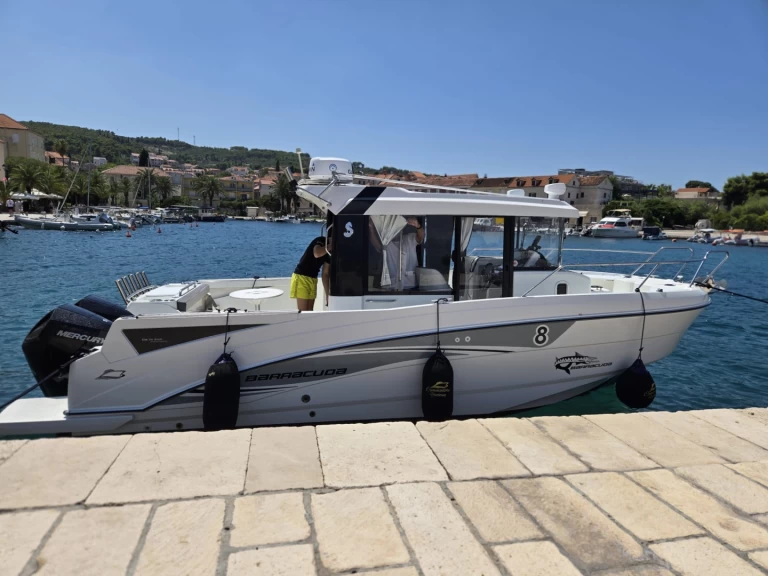 Boat rental Bénéteau Barracuda 8 in Split on Samboat