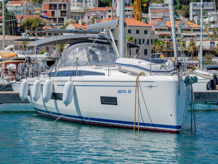 Bavaria Bavaria C46 in Split on SamBoat