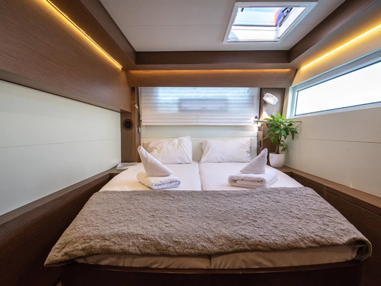 Boat rental Lagoon Lagoon 50 in Paros (Island) on Samboat