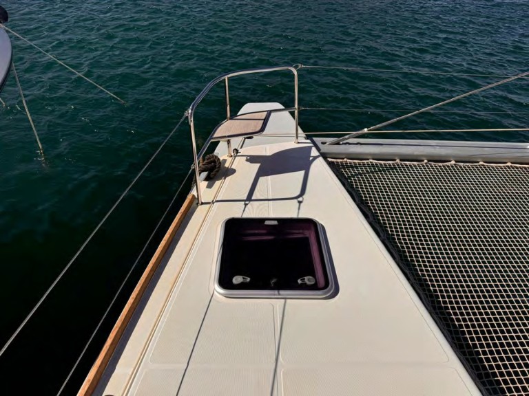 Catamaran rental in Lávrio - Lagoon Lagoon 52 F
