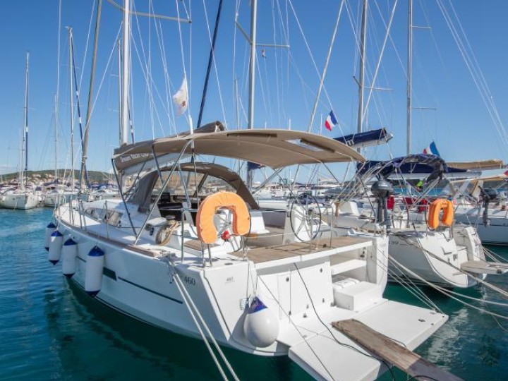 Sailboat rental in Seget Donji - Dufour Dufour 460 Grand Large