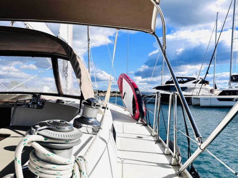 Bareboat Rental Sailboat Bavaria with a boat licence