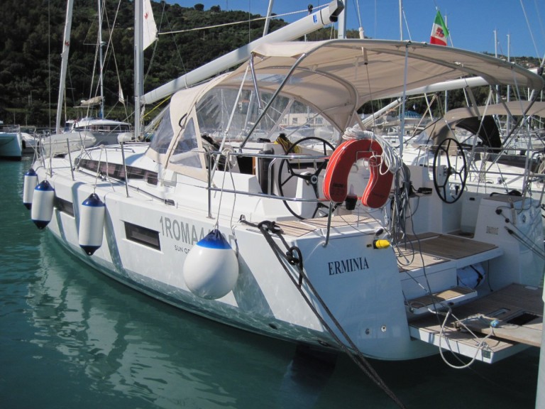 Sailboat rental with or without captain Jeanneau Capo d'Orlando