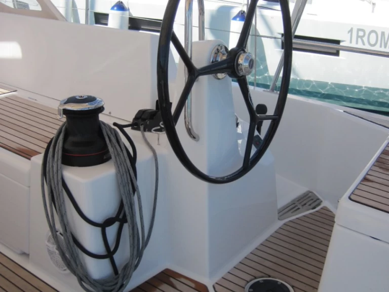 Sailboat rental in Capo d'Orlando - Jeanneau Sun Odyssey 490