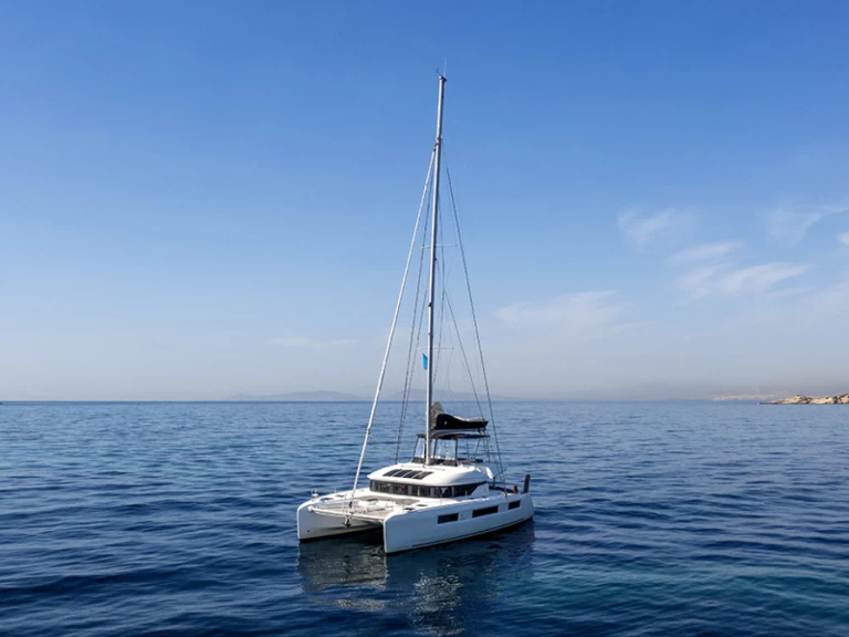 Yacht charter Paros (Island) cheap Lagoon 50
