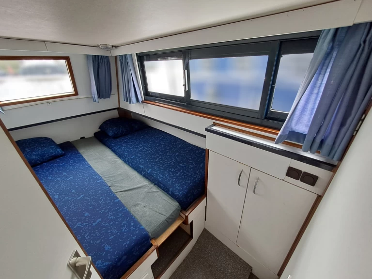 Motorboat rental in Drachten - De Drait Safari Houseboat 1050 D