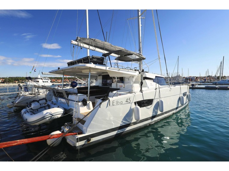 Catamaran rental in Seget Donji - Fountaine Pajot Elba 45