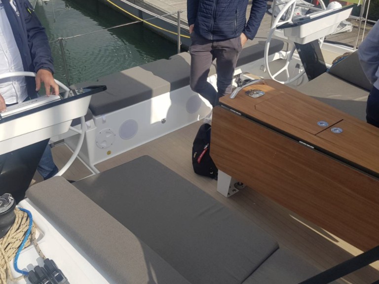 Boat rental Dufour Dufour 41 in Larmor-Plage on Samboat