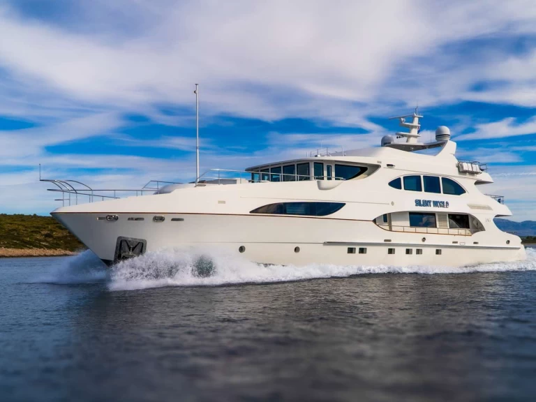 IAG SILENT WORLD in Split on SamBoat