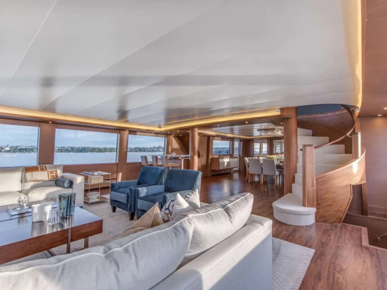 Luxury Yacht rental in Juneau - Westport ASCENTE
