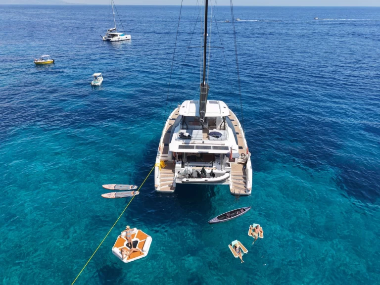 Luxury Yacht rental in British Virgin Islands (BVI) - Fountaine Pajot Tranquila