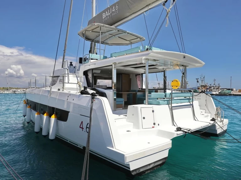 Bareboat Rental Catamaran Bali with a boat licence