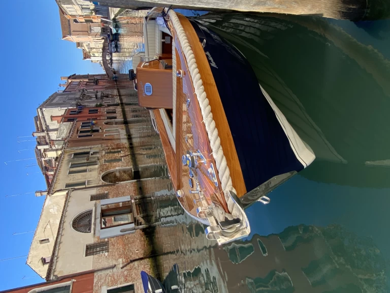 Bareboat Rental Motorboat Montisola Archetti with a boat licence