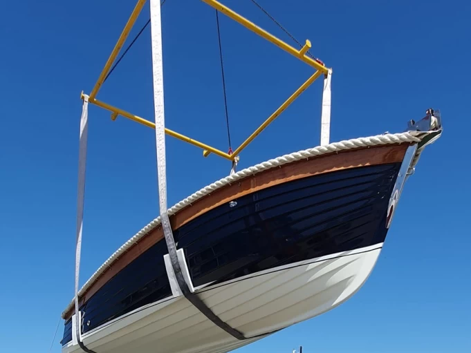 Motorboat for rent Venice at the best price