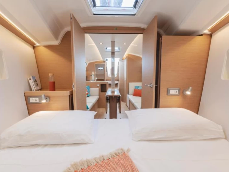 Sailboat rental with or without captain Jeanneau La Rochelle