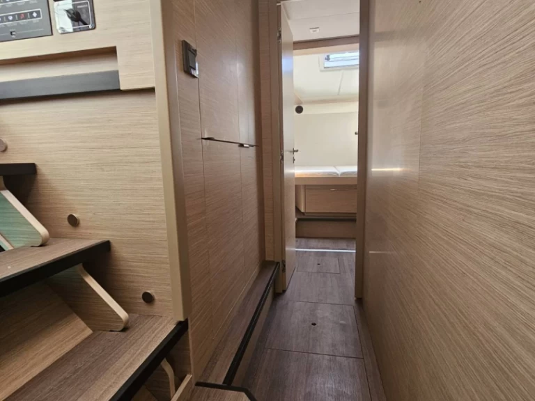 Lagoon Lagoon 46 in Perigiali on SamBoat